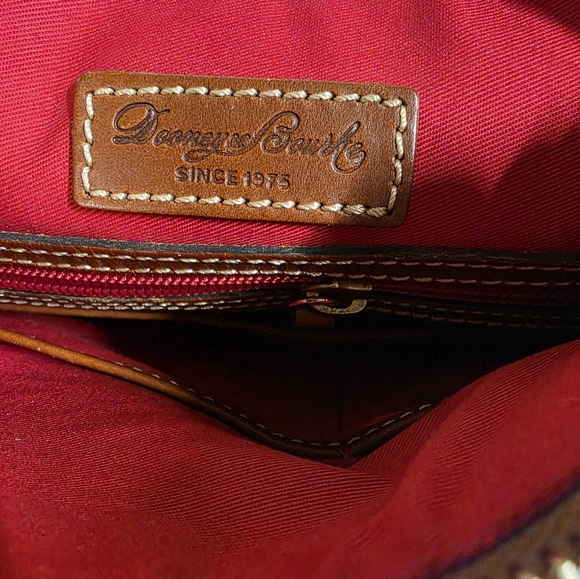 Dooney & Bourke Pebble Grain Crossbody Bag - Picture 5 of 10